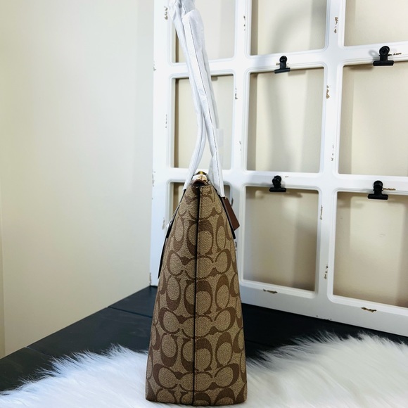 COACH Signature Zip Tote - Picture 5 of 10